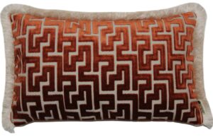 BOHOLOGY Skořicově hněd&yacute; sametov&yacute; povlak na pol&scaron;t&aacute;ř Labyrinth 30 x 50 cm s tř&aacute;sněmi