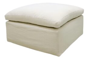 B&eacute;žov&aacute; čalouněn&aacute; podnožka Kave Home Zenira 93 x 93 cm