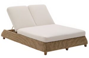 B&eacute;žov&eacute; zahradn&iacute; dvojleh&aacute;tko z uměl&eacute;ho ratanu Kave Home Meria