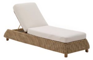 B&eacute;žov&eacute; zahradn&iacute; leh&aacute;tko z uměl&eacute;ho ratanu Kave Home Meria