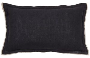 B&eacute;žovo-čern&yacute; lněn&yacute; povlak na pol&scaron;t&aacute;ř Kave Home Sagi 30 x 50 cm