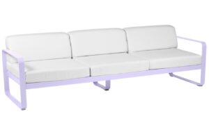 B&iacute;l&aacute; čalouněn&aacute; zahradn&iacute; pohovka Fermob Bellevie 235 cm s fialovou podnož&iacute;