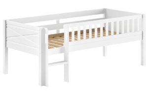 B&iacute;l&aacute; dřevěn&aacute; dětsk&aacute; postel Vipack Scott 90 x 200 cm