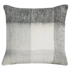 B&iacute;lo-&scaron;ed&yacute; povlak na pol&scaron;t&aacute;ř Kave Home Catarina 45 x 45 cm