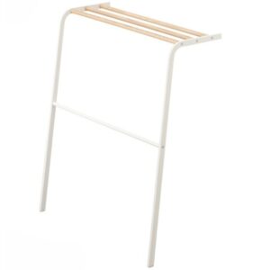 B&iacute;l&yacute; kovov&yacute; vě&scaron;&aacute;k na ručn&iacute;ky Yamazaki Tosca 75 x 65 cm