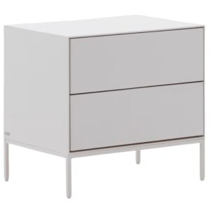 B&iacute;l&yacute; lakovan&yacute; nočn&iacute; stolek Kave Home Vedrana 60 x 40 cm