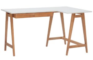 B&iacute;l&yacute; lakovan&yacute; rohov&yacute; pracovn&iacute; stůl RAGABA LUKA 135 x 85 cm s dubovou podnož&iacute;