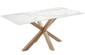 B&iacute;l&yacute; porcel&aacute;nov&yacute; j&iacute;deln&iacute; stůl Kave Home Argo 200 x 100 cm s př&iacute;rodn&iacute; kovovou podnož&iacute;