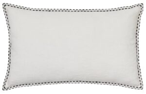 B&iacute;l&yacute; povlak na pol&scaron;t&aacute;ř Kave Home Sinet 50 x 30 cm