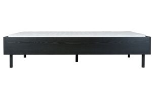 Čern&aacute; dřevěn&aacute; dětsk&aacute; postel Quax Hai-No-Ki 90 x 200 cm