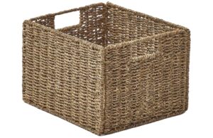 Dekorativn&iacute; ko&scaron; Kave Home Tossa 27 x 36 cm z mořsk&eacute; tr&aacute;vy