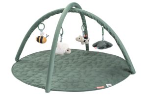 Done by Deer Hrac&iacute; podložka s hrazdičkou Tiny farm