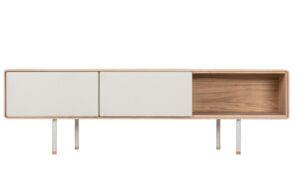 Gazzda B&iacute;l&yacute; dubov&yacute; TV stolek Fina 160 x 45 cm