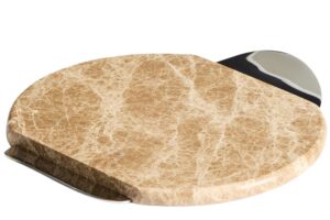 Kave Home B&eacute;žov&yacute; mramorov&yacute; serv&iacute;rovac&iacute; podnos Adoma 25 x 30 cm