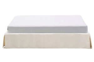 Kave Home B&iacute;l&aacute; dvoulůžkov&aacute; postel Jaira 180 x 200 cm