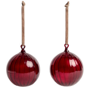 Kave Home Set dvou červen&yacute;ch skleněn&yacute;ch v&aacute;nočn&iacute;ch ozdob Oranel 10 cm