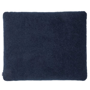 Kave Home Tmavě modr&yacute; boucl&eacute; pol&scaron;t&aacute;ř Martina 52 x 60 cm