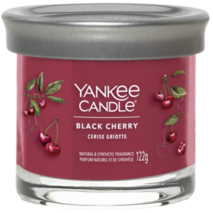 Mal&aacute; vonn&aacute; sv&iacute;čka Yankee Candle Black Cherry Signature Tumbler