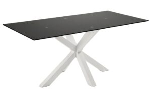 Matně čern&yacute; skleněn&yacute; j&iacute;deln&iacute; stůl Kave Home Argo 180 x 100 cm s b&iacute;lou kovovou podnož&iacute;