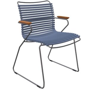 Modr&aacute; plastov&aacute; zahradn&iacute; židle HOUE Click s područkami