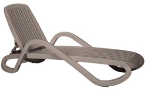 Nardi Hněd&eacute; plastov&eacute; zahradn&iacute; leh&aacute;tko Eden