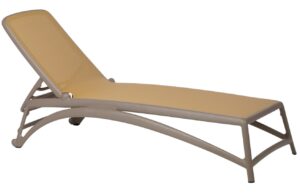 Nardi Hnědo-žlut&eacute; zahradn&iacute; leh&aacute;tko Atlantico