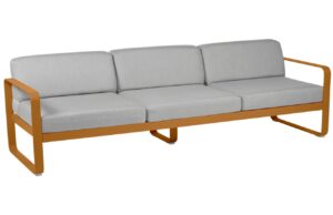 &Scaron;ed&aacute; čalouněn&aacute; zahradn&iacute; pohovka Fermob Bellevie 235 cm s hnědou podnož&iacute;