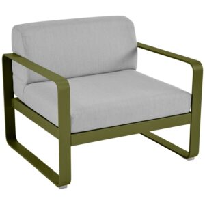 &Scaron;ed&eacute; čalouněn&eacute; zahradn&iacute; křeslo Fermob Bellevie se zelenou podnož&iacute; - odst&iacute;n pesto