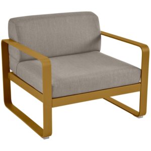 &Scaron;edohněd&eacute; čalouněn&eacute; zahradn&iacute; křeslo Fermob Bellevie s hnědou podnož&iacute;