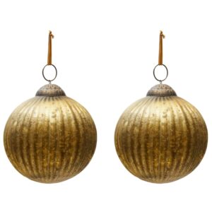 Set dvou zlat&yacute;ch skleněn&yacute;ch v&aacute;nočn&iacute;ch ozdob Kave Home Elur 10 cm