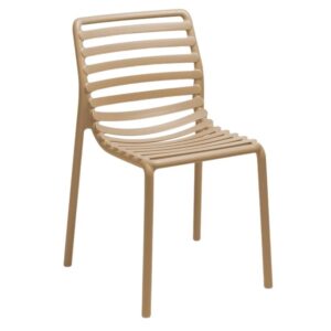 Světle hněd&aacute; plastov&aacute; zahradn&iacute; židle Nardi Doga