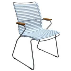 Světle modr&aacute; plastov&aacute; zahradn&iacute; židle HOUE Click II. s područkami