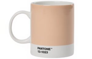 Světle oranžov&yacute; porcel&aacute;nov&yacute; hrnek Pantone Peach Fuzz 13-1023 375 ml