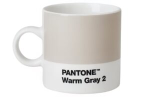 Světle &scaron;ed&yacute; porcel&aacute;nov&yacute; hrnek Pantone Warm Gray 2 120 ml