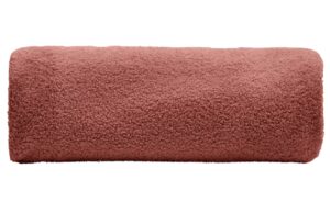 Terakotově červen&yacute; boucl&eacute; potah na taburet Kave Home Kaeli 90 cm