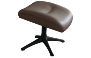 Tmavě hněd&aacute; kožen&aacute; podnožka FLEXLUX MORE 44 x 35 cm