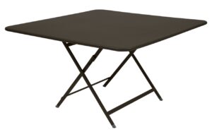 Tmavě hněd&yacute; kovov&yacute; skl&aacute;dac&iacute; stůl Fermob Caract&eacute;re 128 x 128 cm
