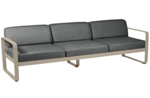 Tmavě &scaron;ed&aacute; čalouněn&aacute; zahradn&iacute; pohovka Fermob Bellevie 235 cm s mu&scaron;k&aacute;tově &scaron;edou podnož&iacute;