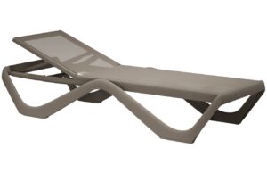 VONDOM Plastov&eacute; zahradn&iacute; leh&aacute;tko LOVE