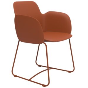 VONDOM Terakotově oranžov&eacute; plastov&eacute; zahradn&iacute; křeslo PEZZETTINA