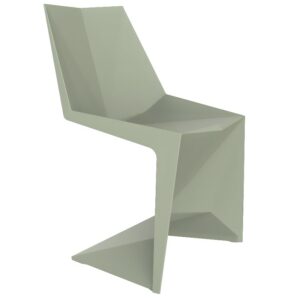 VONDOM Zelen&aacute; plastov&aacute; dětsk&aacute; j&iacute;deln&iacute; židle VOXEL MINI