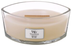 Vonn&aacute; sv&iacute;čka WoodWick loď