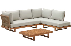 Zahradn&iacute; set &scaron;ed&eacute; l&aacute;tkov&eacute; pohovky a ak&aacute;tov&eacute;ho konferenčn&iacute;ho stolku Kave Home Raco