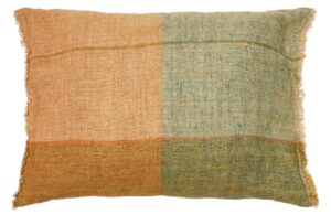 Zeleno-oranžov&yacute; povlak na pol&scaron;t&aacute;ř Kave Home Sanna 30 x 50 cm