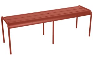 Zemitě červen&aacute; kovov&aacute; lavice Fermob Luxembourg 145 cm