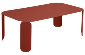 Zemitě červen&yacute; kovov&yacute; zahradn&iacute; konferenčn&iacute; stolek Fermob Bebop II. 120 x 70 cm