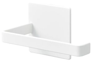 YAMAZAKI B&iacute;l&yacute; kovov&yacute; magnetick&yacute; drž&aacute;k na toaletn&iacute; pap&iacute;r Tower 14 cm