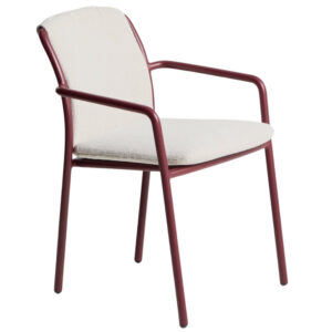 Kave Home Červen&aacute; hlin&iacute;kov&aacute; zahradn&iacute; židle Linosa s pol&scaron;t&aacute;řem