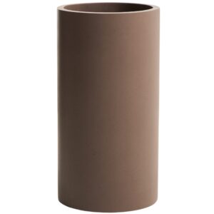 Kave Home Hněd&yacute; cementov&yacute; zahradn&iacute; květin&aacute;č Aiguablava 80 x 42 cm